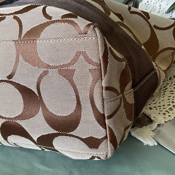 Coach Brown Signature Tote Bag - Picture 7 of 16